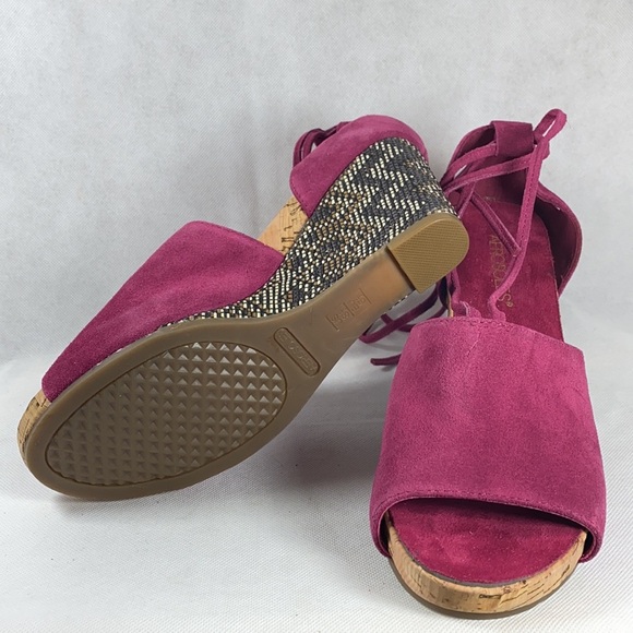 Aerosoles Spring Plush Dark Rose Suede Espadrille - Picture 6 of 8